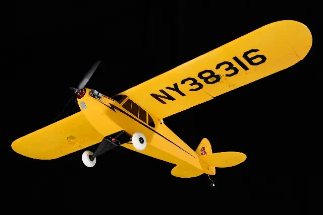 Piper J-3 CUB — Фото 4 из 15