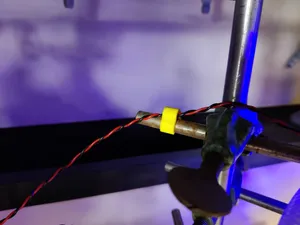 Cable Clip for metal rods in the lab hood - Klemmen für Laborstativstangen und Halter