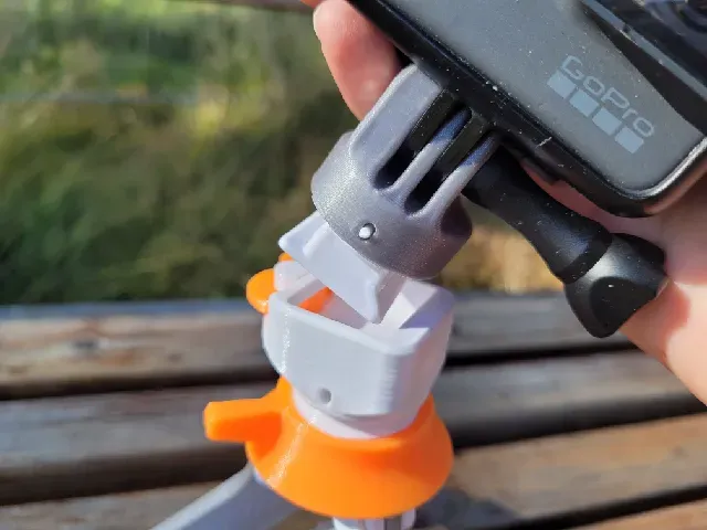 Modular tripod handle — Image 5 of 7