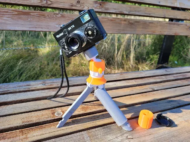 Modular tripod handle — Image 4 of 7