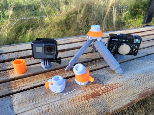 Modular tripod handle — Image 2 of 7