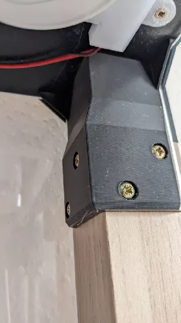 Enclosure -IKEA Lack table foldable door — Image 5 of 8