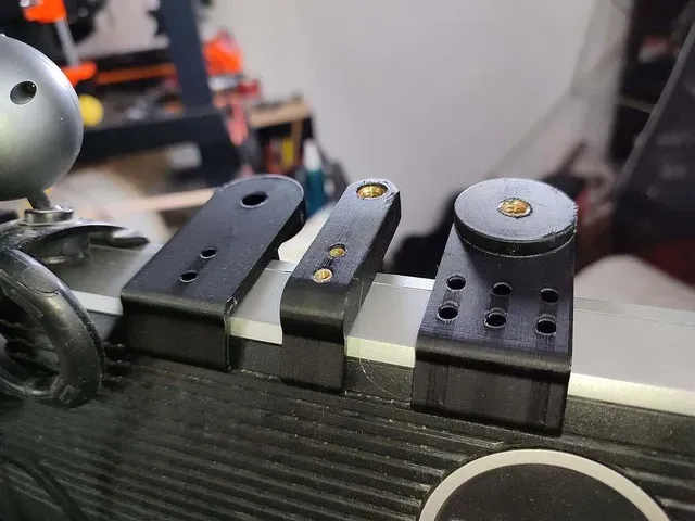 Camera mounting platform for DELL U2412 monitor with inset - 2 unit width — Image 4 of 9