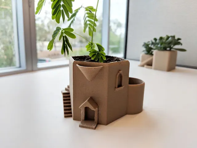 Tower Villa Water Tank Planter Pot — Фото 2 из 5