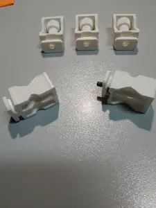 Cable clamp for electrical installation