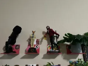 Platform Wall Holder