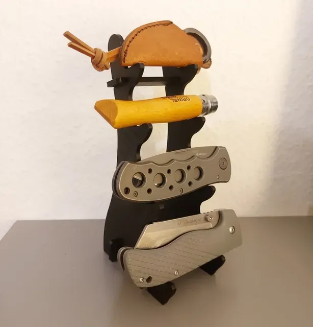 Knife Holder - Vertical Knife Displaystand - 4/5 Knifes — Image 4 of 13