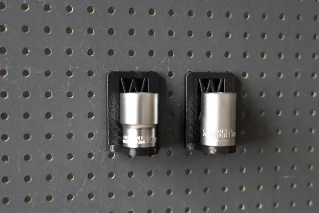 Universal Wall Holder for 1/2 inch sockets 044 I for screws or peg board — Фото 21 из 23