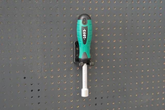 Tool Holder for Single Screwdriver 061 I for screws or peg board — Фото 4 из 12