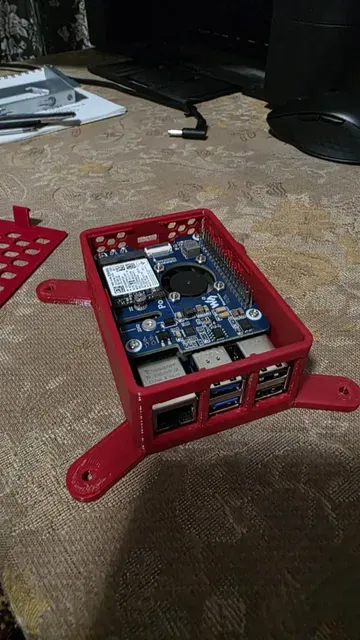 Raspberry Pi 5 with PoE M.2 HAT+ case VESA Standard 100mm — Фото 4 из 8