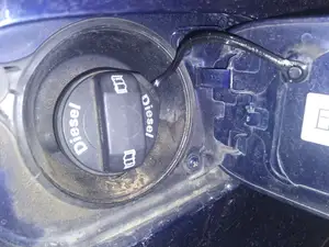 Audi A4 B6, B9 fuel cap strip