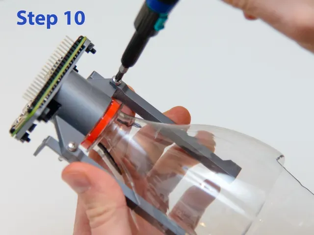 popSCOPE: Pop bottle digital microscope to run your own biological experiments — Фото 25 из 38