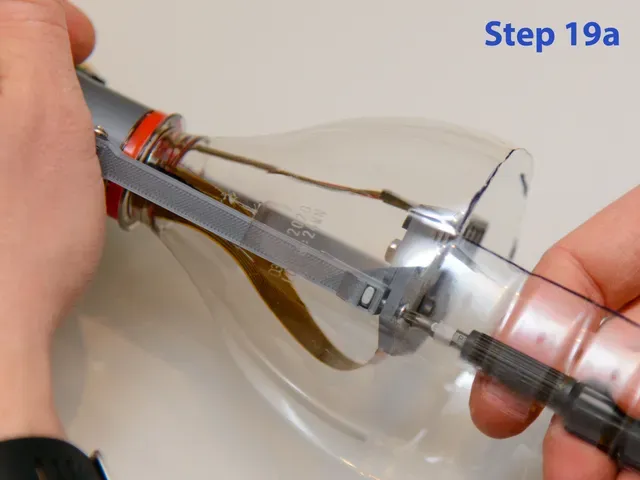popSCOPE: Pop bottle digital microscope to run your own biological experiments — Фото 34 из 38
