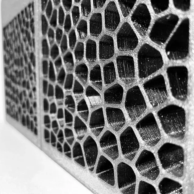 Ikea's Billy Macbook Pro Voronoi Shelf Insert for Eket — Фото 3 из 5