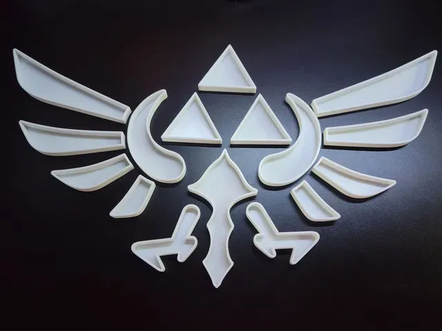 Legend Of Zelda Hyrule Royal Family Crest LED Lamp — Фото 5 из 12