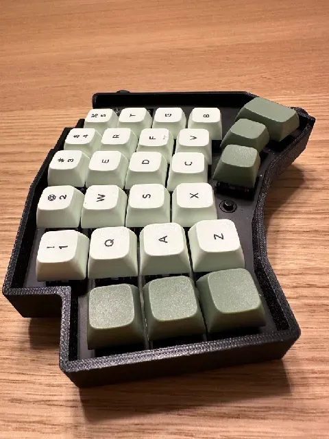 Phanny - Wireless Split Keyboard - Sponsored by PCBWay — Фото 3 из 8