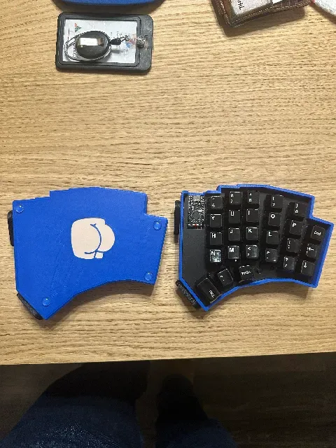 Phanny - Wireless Split Keyboard - Sponsored by PCBWay — Фото 2 из 8