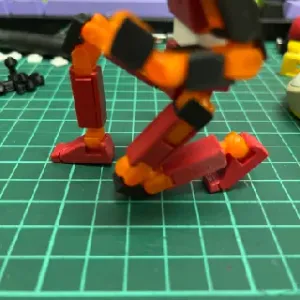 Posable feet for Lucky 13 (print-in-place REMIX)