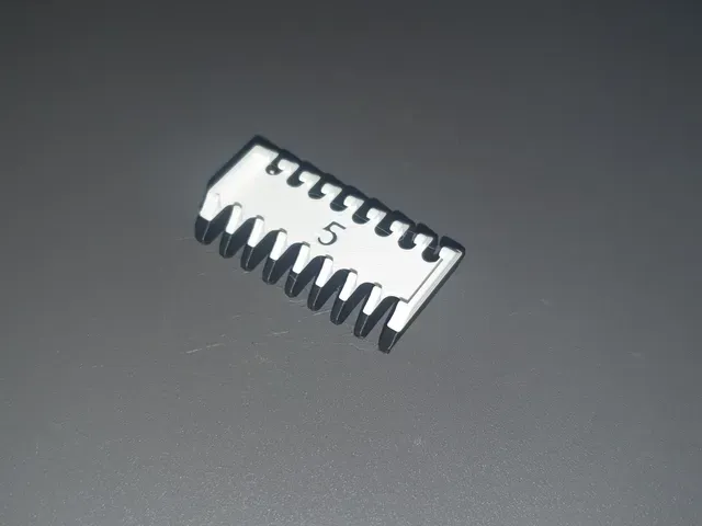 Philips OneBlade 5mm Comb - Skin-Friendly Remix — Image 2 of 3