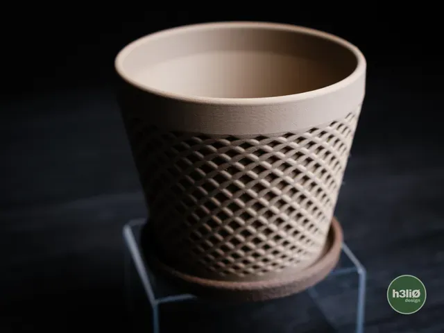 delta · planter — Image 3 of 11