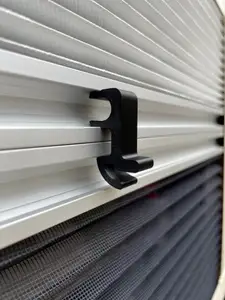 Taxa Mantis Window Clip