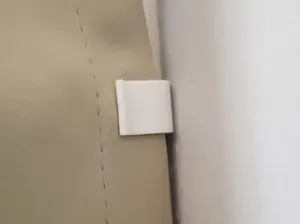 Curtain side clip