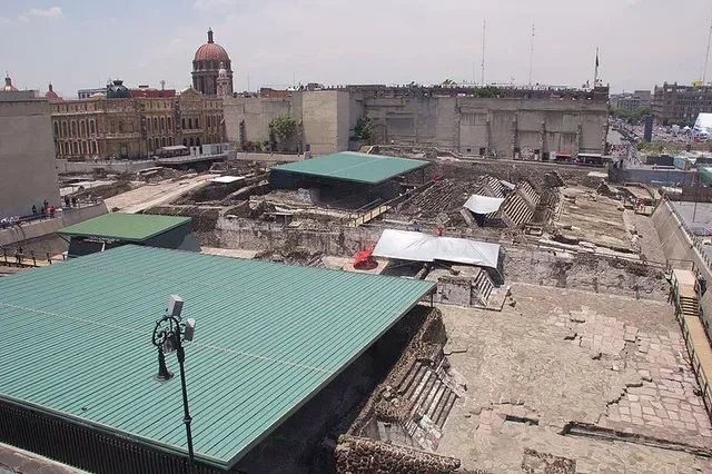 Templo Mayor - Tenochtitlan ( Mexico City ) — Фото 8 из 9