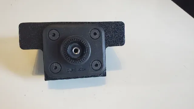 AMPS pattern cell phone mount for RAM 1500 — Фото 4 из 7