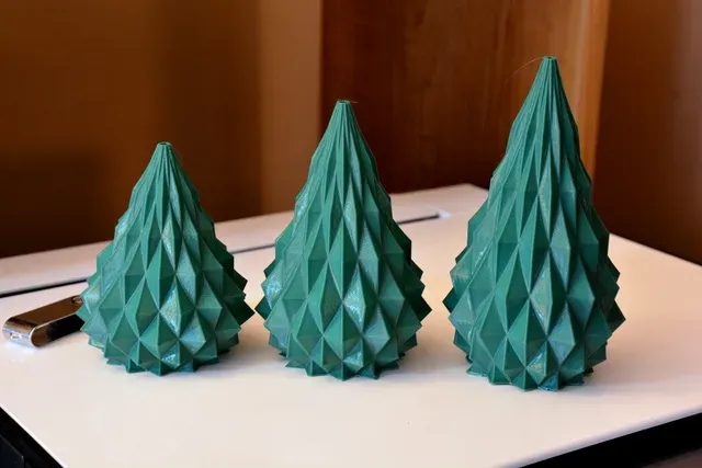 Christmas Tree — Image 3 of 4