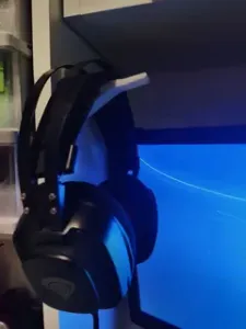 Headphones hanger