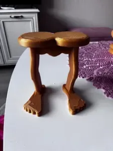 Golden Legs Mug Stand