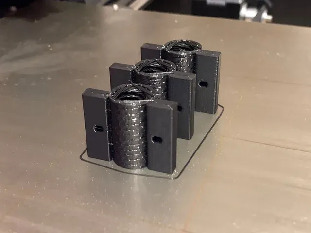 Prusa i3 MK2/3/S/+ Y Chassis Integrated Bushings (and Bearing Straps) — Image 3 of 12