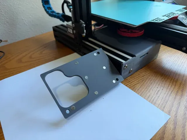 BTT HDMI5 v1.2 Magnetic Screen Mount – Ender 3 Left-Side Remix — Фото 2 из 4