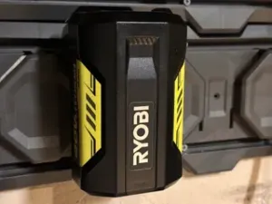 40V Battery mount for Ryobi Link