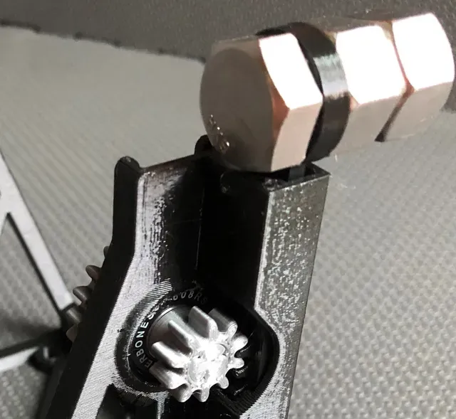 Multiple Mechanism Auto-Rewind Spool Holder — Image 4 of 5
