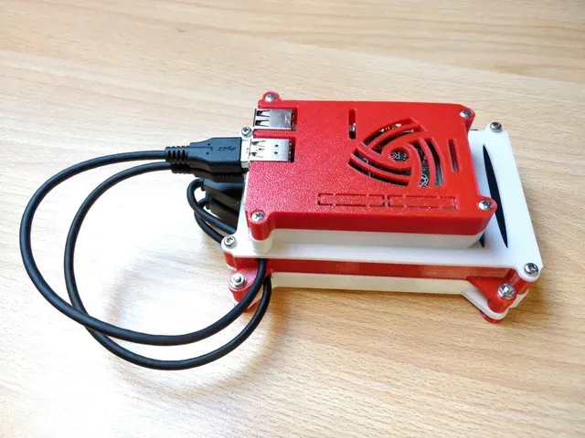 Raspberry Pi 4 Enclosure with 2,5" SSD/HDD Mount — Фото 5 из 16