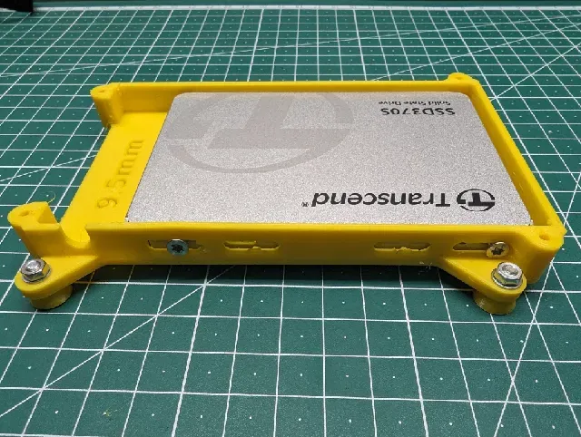 Raspberry Pi 4 Enclosure with 2,5" SSD/HDD Mount — Фото 15 из 16