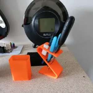 S-Shaped Tool Stand