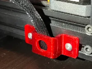 Extrusion Mounted Cable Guide