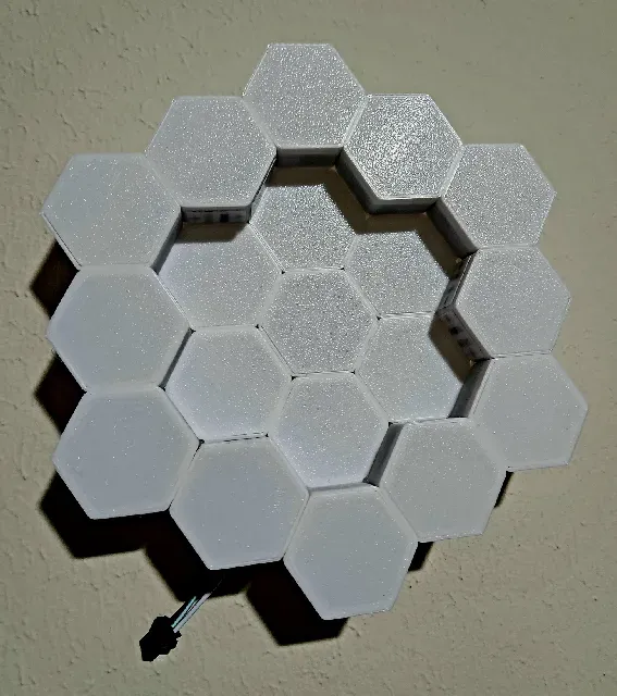 Baby Neopixel Nanoleafs (No Screws, No supports!) — Фото 12 из 13