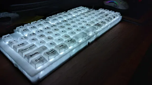 Complete Cherry MX stem keycap set optimized for 3D printing (riskeycap profile, multi-material)