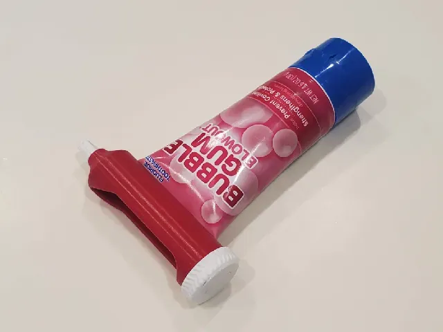 Ratcheted Toothpaste Tube Squeezer — Image 3 of 4