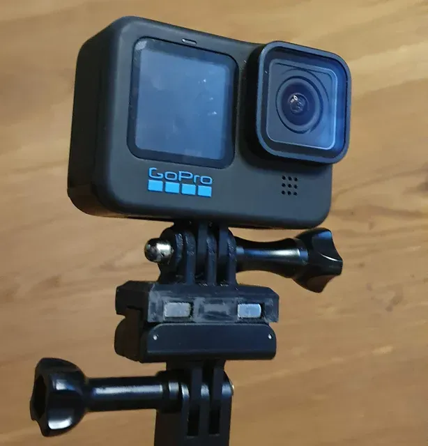 Updated GoPro adapter to DJI Action 4 magnetic mount