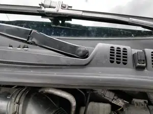 Windshield wiper arm M8 nut cap