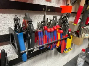 French Cleat plier holder, Zangenhalter