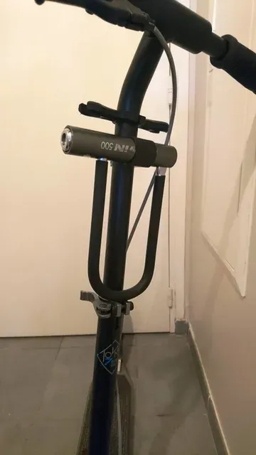 U-Lock holder for scooter — Фото 2 из 3