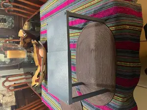 Adjustable shelf for locker
