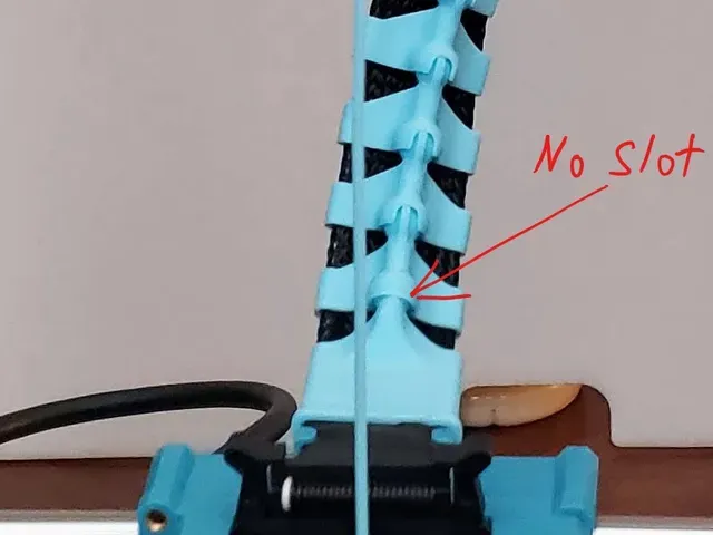 Cable Chain ( SPINE ) for SOVOL SV06 3d printer extruder cable — Image 3 of 5