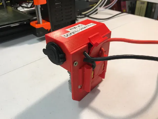 RYOBI 40V 300W Inverter Regulated 13.8VDC Socket Upgrade — Image 3 of 6
