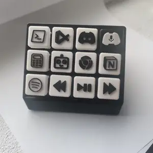 Macropad with Keycaps (AutoHotKeys script)